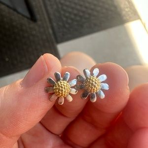 Sterling Silver 14k Daisy Studs
